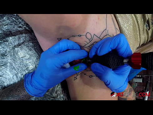 ❤️ Extrem tattooed Hottie Sully Savage krut en Tattoo op hirem Klitoris ❤ Porno op Porno lb.mouthporn.ru ❌❤